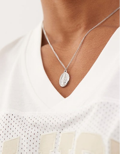 pendant necklace in silver