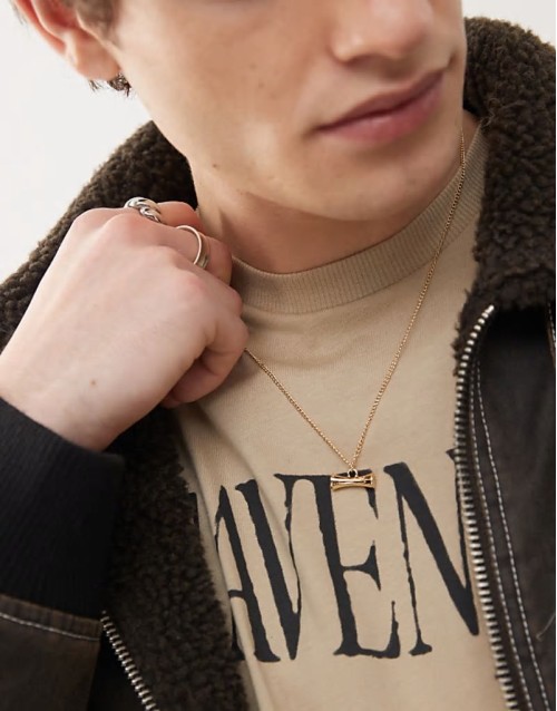 molten bar pendant necklace in gold