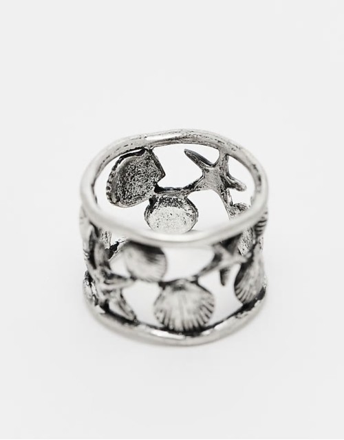 unisex ring with shells in silver