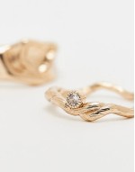 2 pack molten rings in gold tone