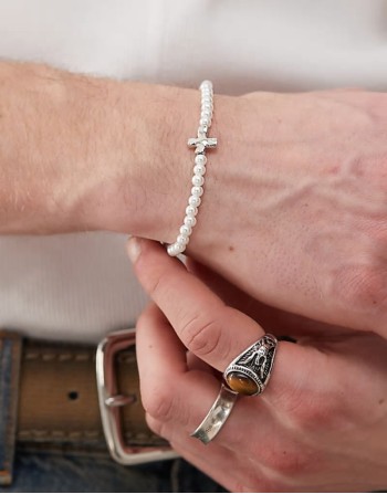 pearl bracelet with cross pendant in silver